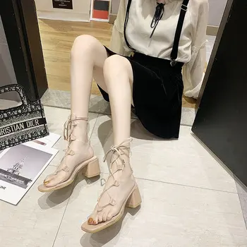 Sandale femei 2020 nou la modă de vară de moda sălbatic net sandale rosii gros transparent cu toc înalt pantofi Romane