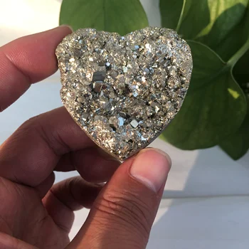 Galben Natural de cupru, minereu de cristal în formă de inimă energie de vindecare piatră de vindecare decor