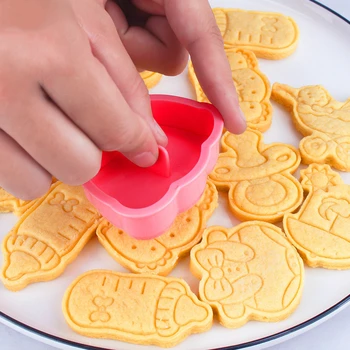 6Pcs/set Cutter Cookie Cake Desene animate Jucărie pentru Copii Decor Pasta de Zahar Pâine Sugarcraft Piston Fondant 3D Apăsarea Instrument Tăietor