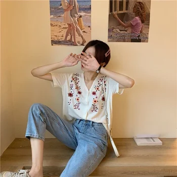 Femei cu Maneci Scurte T-shirt, Broderie Buton-up Florale Proaspete Tricotate Blând V-gât Design Drăguț coreeană Stil Preppy Topuri de sex Feminin