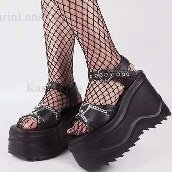Design De Brand 2021 Noi Indesata Toc Înalt Negru Gotic Rece Lanțuri Punk Vara Pene Platforma Sandale Femei Pantofi De Dimensiuni Mari 43