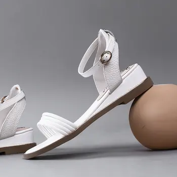 2020 Piele Naturala Sandale Femei Plus Dimensiune 34-43 Noua Moda De Sex Feminin Catarama Curelei Femeie Pantofi Alb Negru