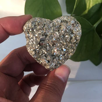 Galben Natural de cupru, minereu de cristal în formă de inimă energie de vindecare piatră de vindecare decor