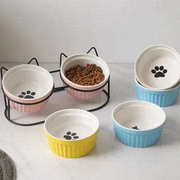 Pisica drăguț Câine Alimentatoare Boluri Dublu Boluri din Ceramica Cadru de Fier de Protecție Anti-alunecare Hrana pentru animale de Companie vase de Băut Apă, Alimente Preparate